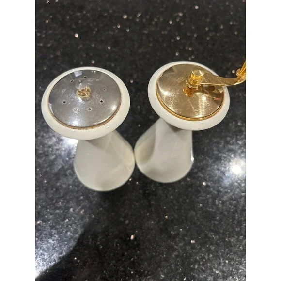 LENOX IVORY SALT SHAKER & PEPPER GRINDER - Picture 2 of 5